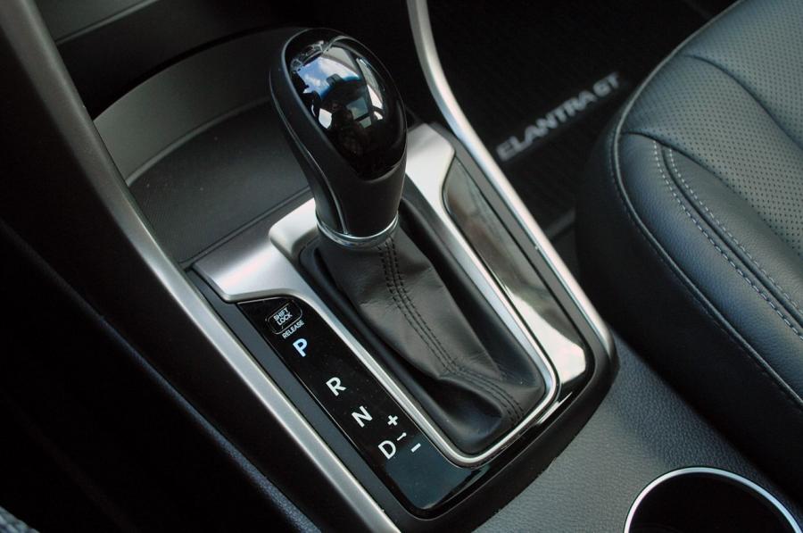  Hyundai Elantra GT 2012 года  (фото 61 из 151)